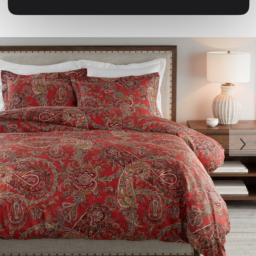 Queen Size - Pottery Barn Caroline